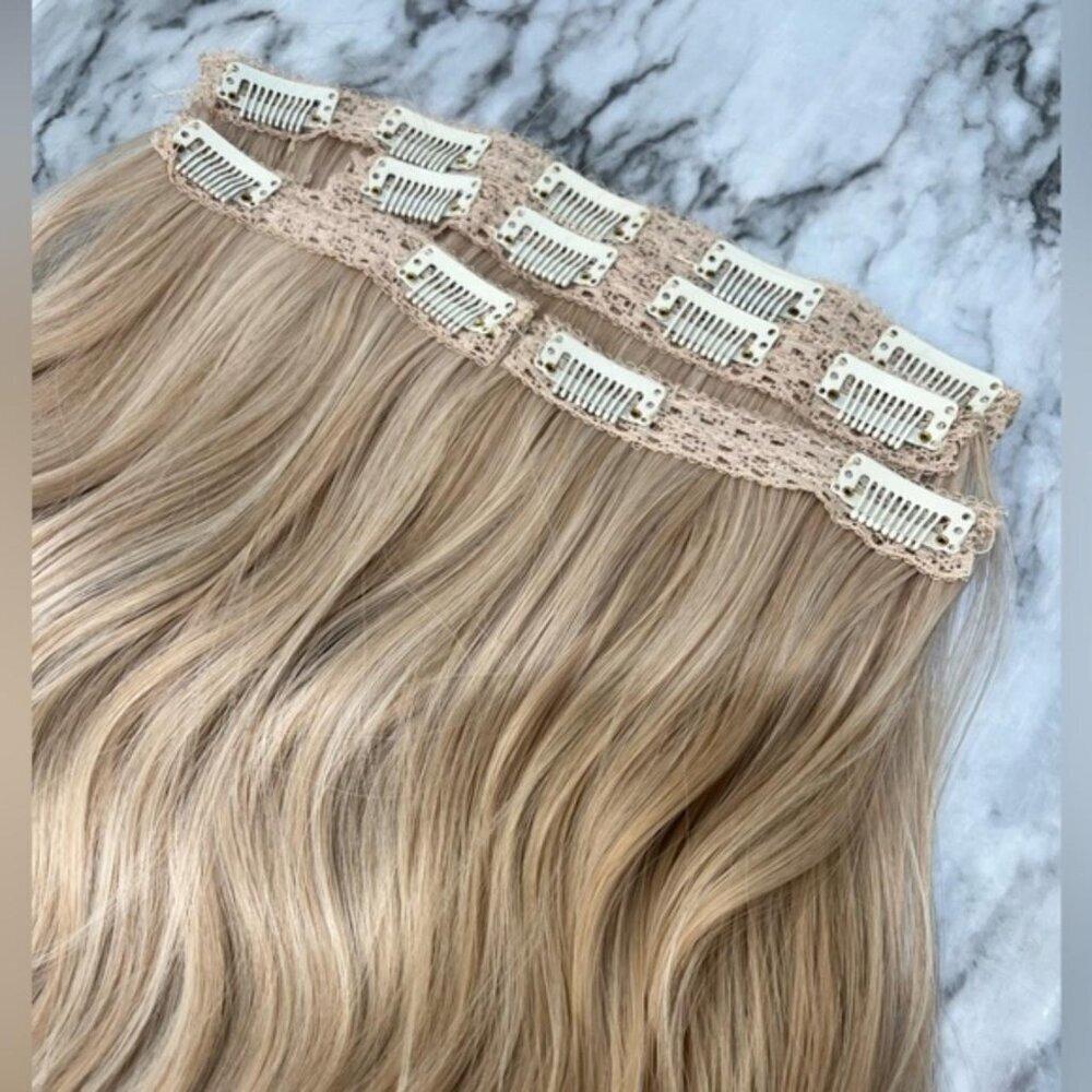 VOLUMINIZING LUXURY CLIP IN SET LIGHT BLONDE CURLY WAVE HAIR EXTENSIONS SET - Picture 5 of 7